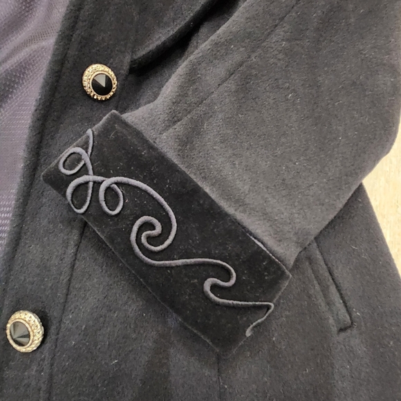 Vintage Lorovi Petites Black Wool Coat,Velvet Collar Women's 6 - Picture 6 of 9